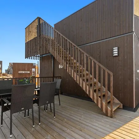 Sea, And Hill View - Thehumanbirdhouseretreat Sondeled