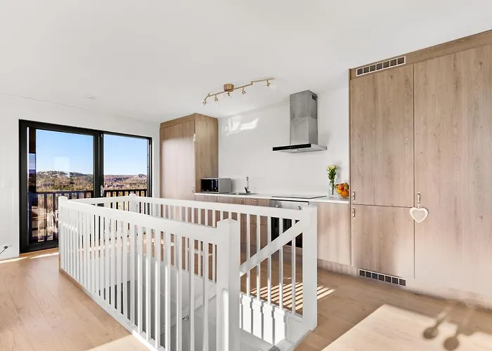 Vakantiehuis Sea, And Hill View - Thehumanbirdhouseretreat Sondeled