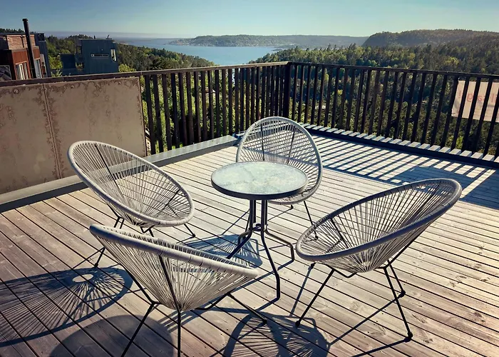 Sea, And Hill View - Thehumanbirdhouseretreat Feriehus