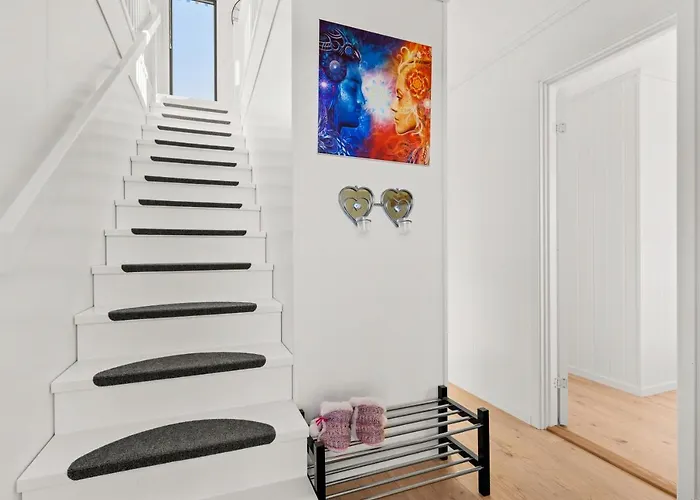 Sea, And Hill View - Thehumanbirdhouseretreat Prázdninový dům